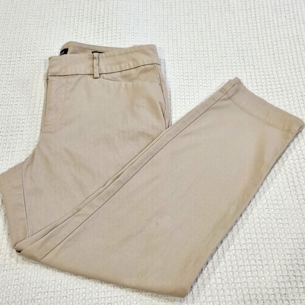Lord & Taylor Women's Kelly Ankle Cropped Pants Size 10 Cream Color